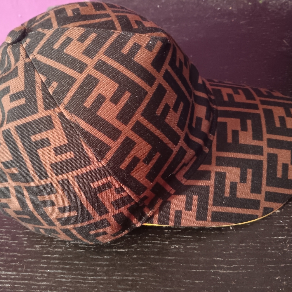 Women Fendi Ball cap